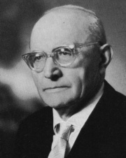 Pastor Dr. theol. E. Kneifel