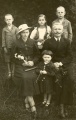 Depner-Adolf-mit-Familie.jpg