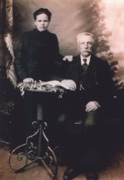 Datei:1910-Titschkowski-Carl+Buchholz-Ottilie.jpg